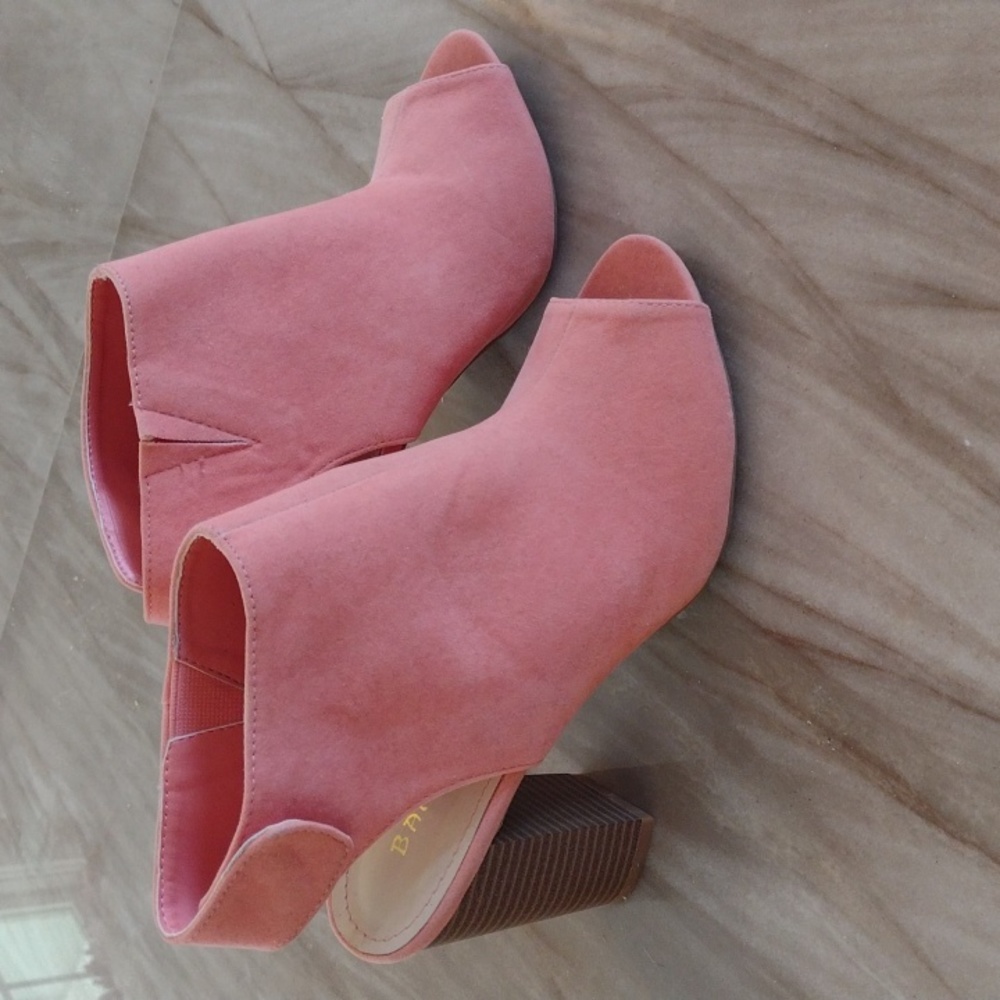 Pink coral open toe booties sandals